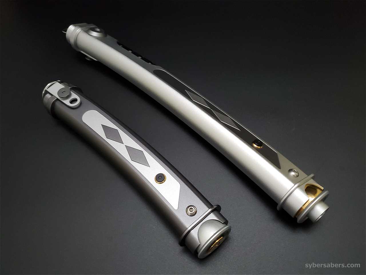 ELF CUSTOM LIGHTSABER