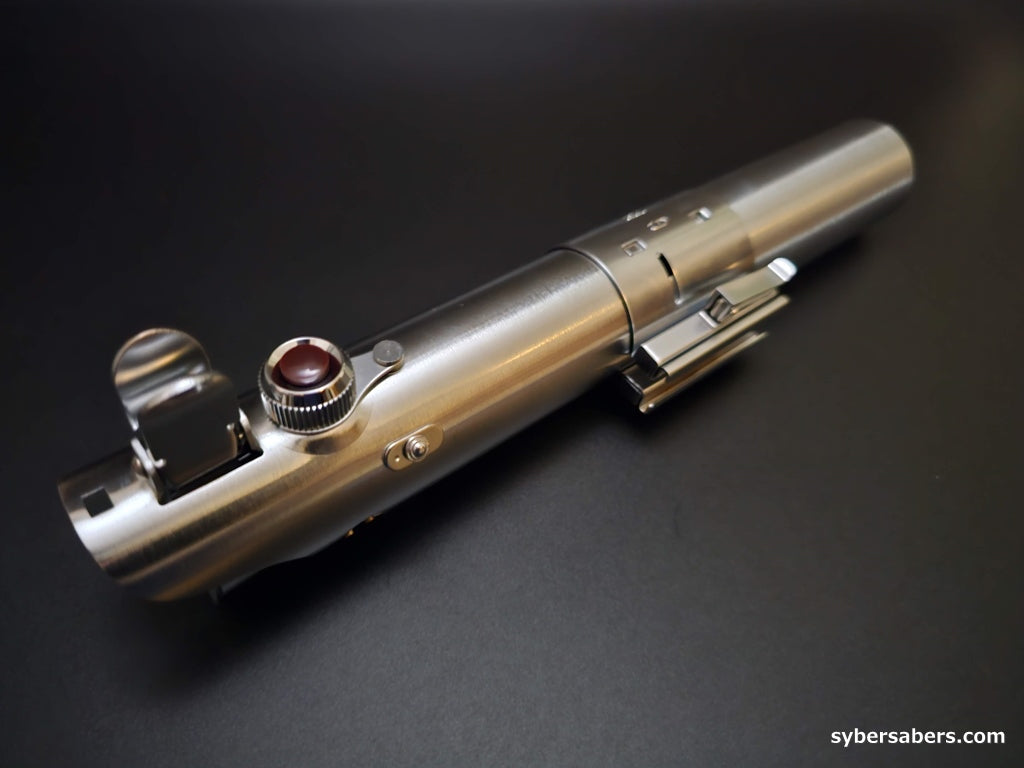 Blue Jedi : Exploration du sabre laser emblématique Graflex Blue Jedi : Exploration du sabre laser emblématique Graflex