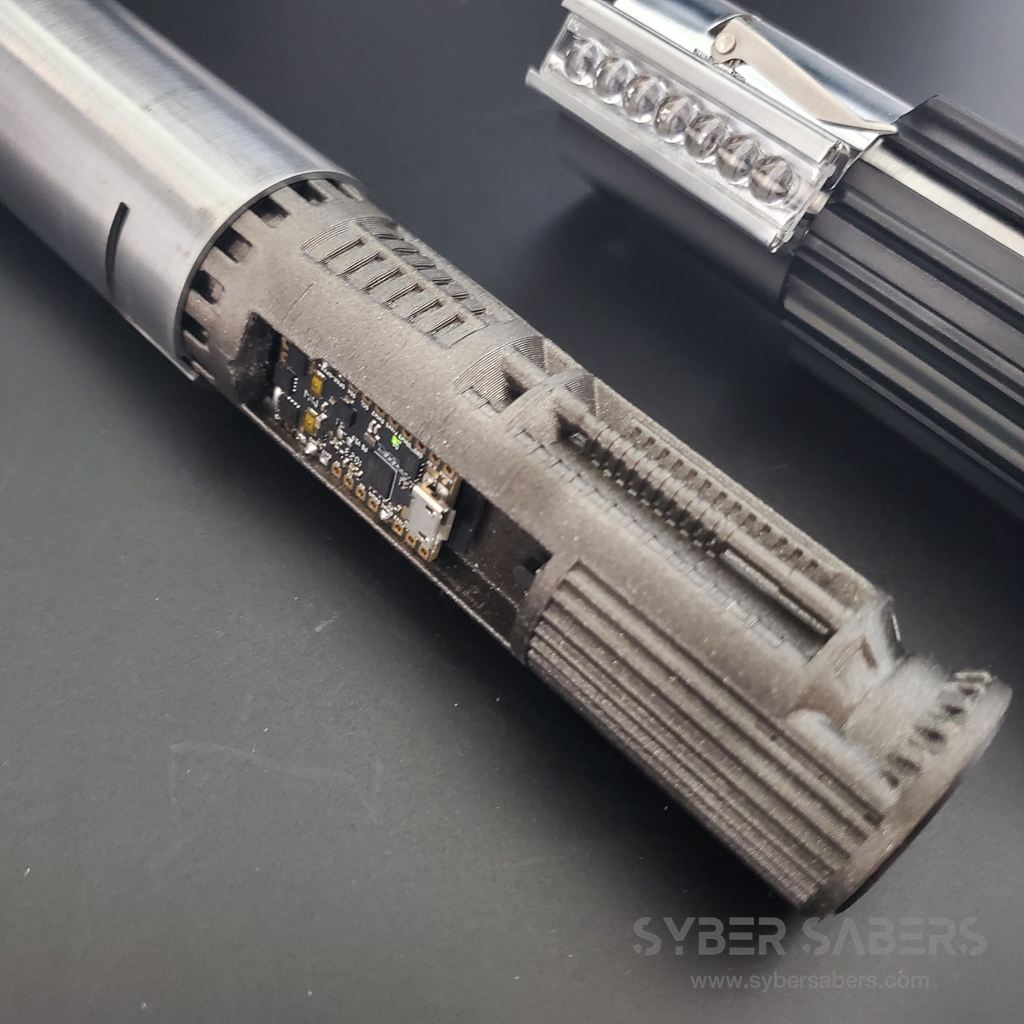 KR SABERS GRAFLEX FX SABER