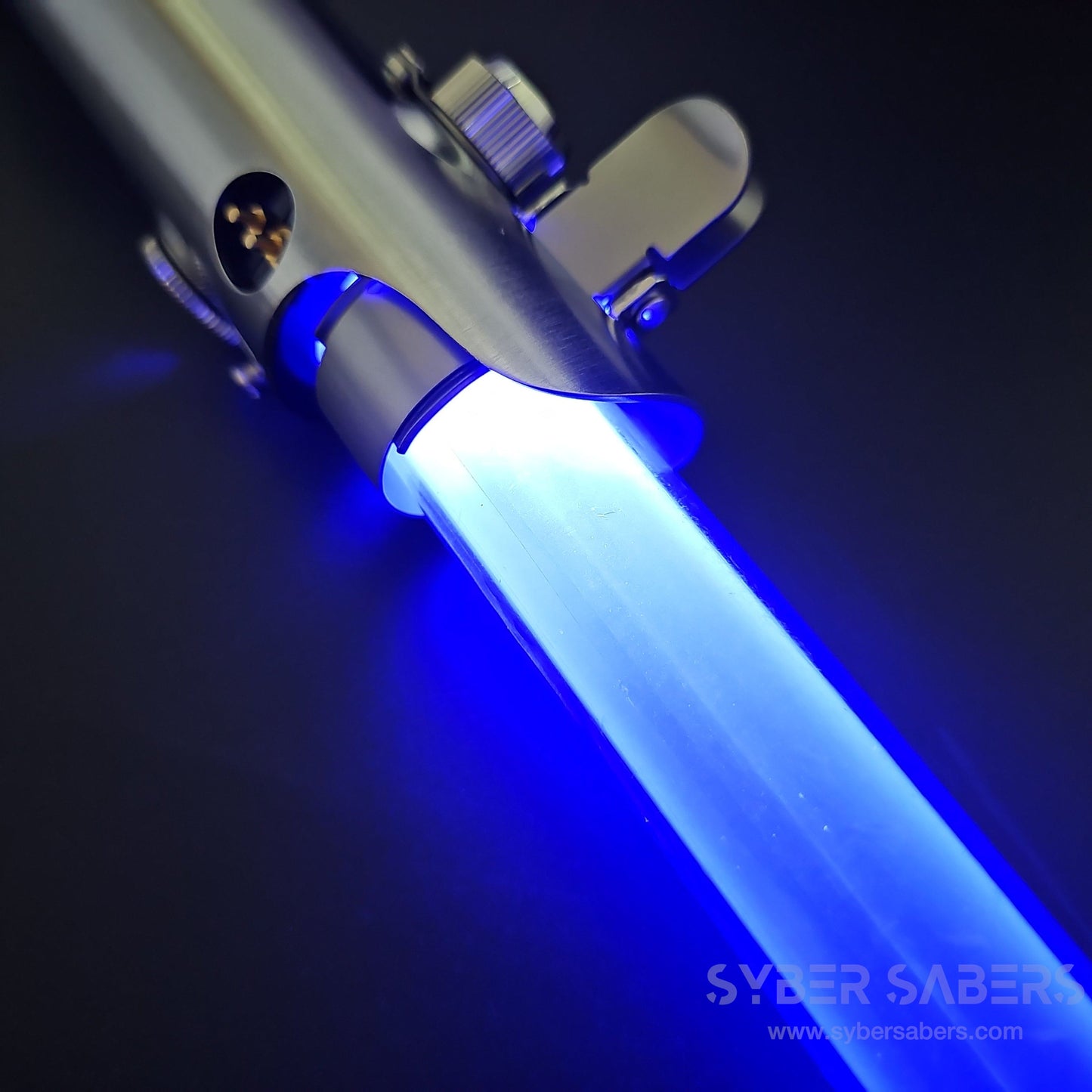 COLOR BLADE
