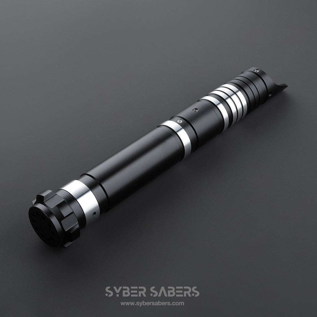 LGT FANG インヒルトLED ガンメタル ライトセーバー LGTSabersコンバットライトセーバーFANG｜SYBERSABERS – SyberSabers